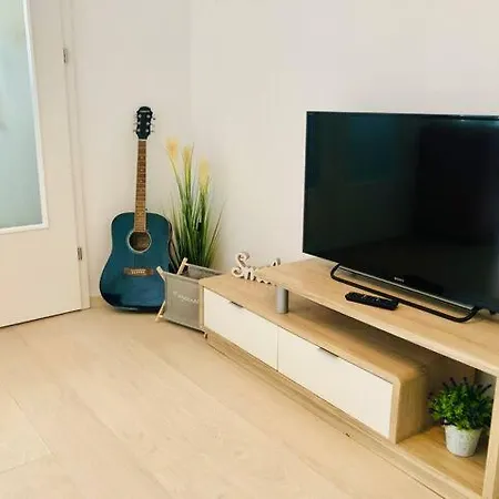 Joy City Vivalia V4-5 Lägenhet *