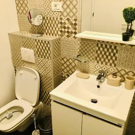 Joy City Vivalia V4-5 Apartment *
